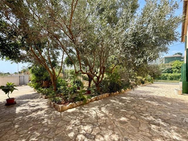 Vivienda exclusiva de 886 m2 en venta Palma de Mallorca, Baleares
