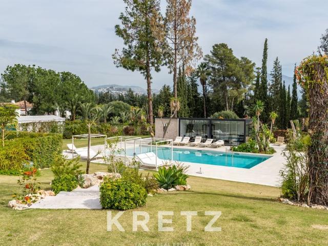 Vivienda de alto standing de 449 m2 en venta Guadalmina, Andalucía