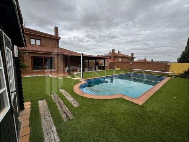 Vivienda exclusiva en venta Torres de la Alameda, Comunidad de Madrid