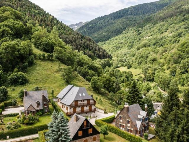 Vivienda exclusiva en venta Viella Mitg Arán, España