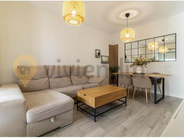 Vivienda Familiar con 3 Dormitorios y Patio ?