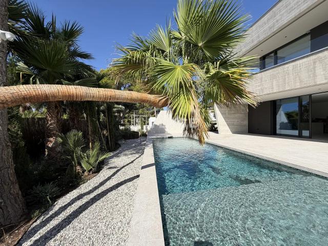 Vivienda Independiente de Lujo con Piscina en Altea