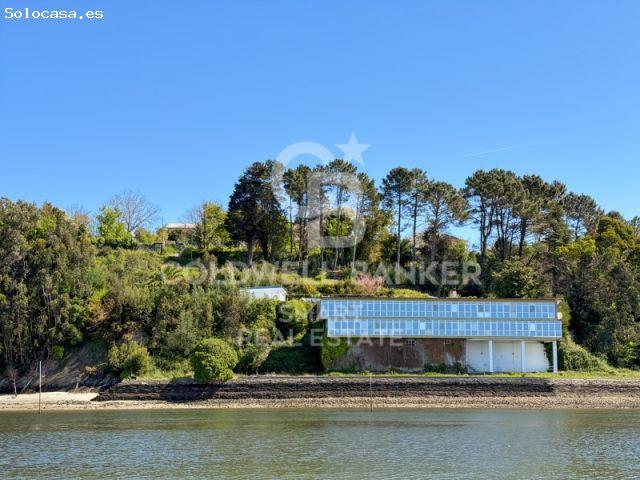 Vivienda junto a la ría en El Pedrido