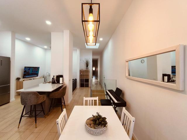 VIVIENDA LUMINOSA