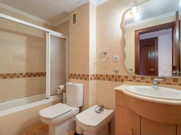 Vivienda luminosa en zona Av. Mediterráneo/Centro comercial Alcampo