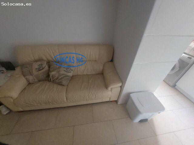Vivienda muy amplia y luminosa situada en el barrio de San Blas