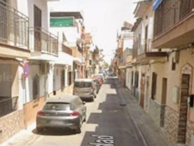 VIVIENDA OCUPADA A LA VENTA EN PALMETE