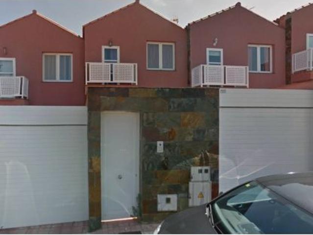 VIVIENDA OCUPADA ILEGALMENTE