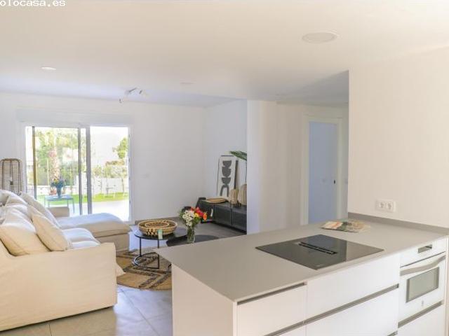 VIVIENDA OBRA NUEVA DE 1 HABITACIÓN CON TERRAZA, GARAJE Y PISCINA EN MODERNO RESIDENCIAL EN DENIA !