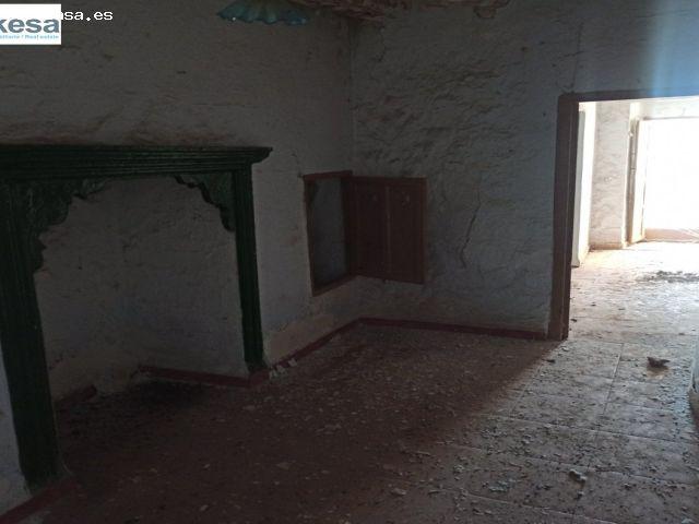 Vivienda para reformas con 3 habitaciones y 2 baños