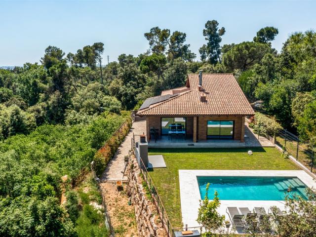 Vivienda Premium con privacidad, naturaleza y alta calidad c. 444m² Les Franqueses del Valles