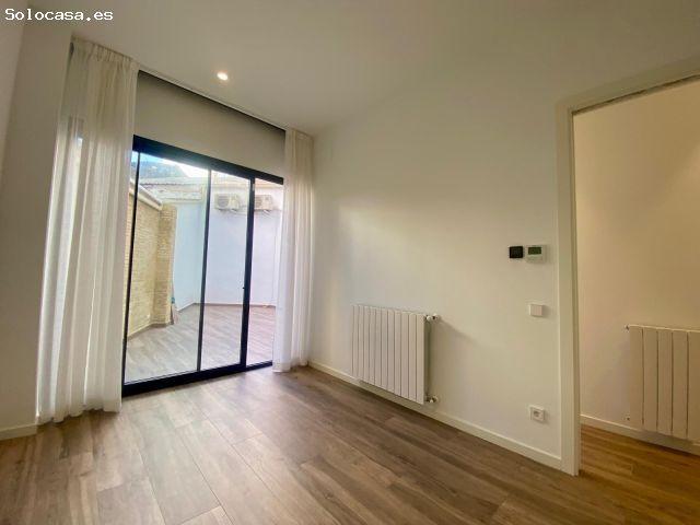 Vivienda reformada con terraza privada a pasos del centro de Valencia