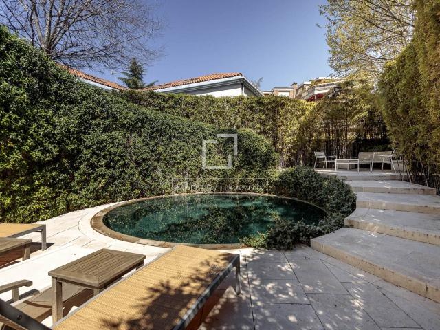 Vivir en El Viso no es vivir en Madrid. Es tener el privileg. 857m² Madrid