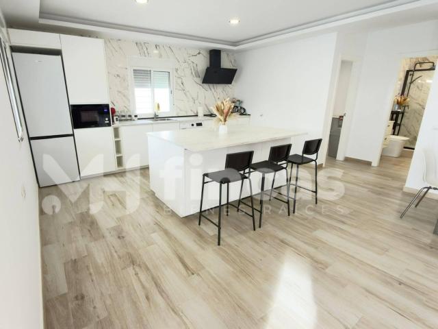 La casa que parece Ibiza… a solo 15 minutos de Sevilla | Piscina privada y diseño espectacular