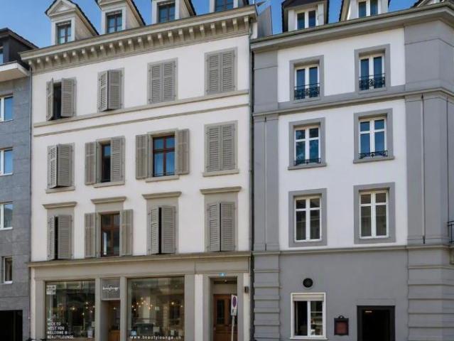 Vivre directement à Wettsteinplatz et un bon