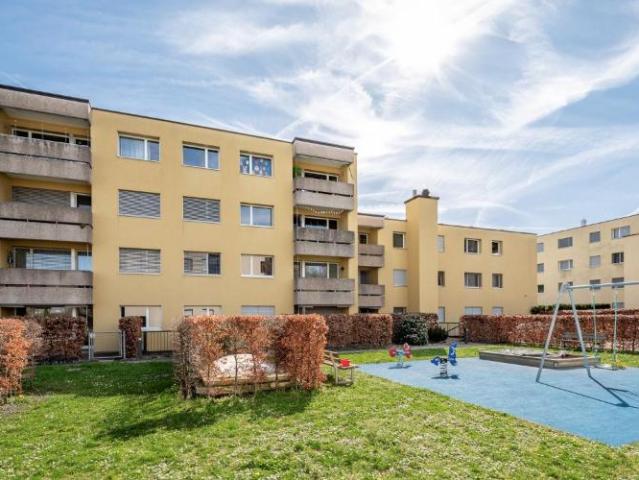 Vivre moderne dans un endroit attrayant avec vue sur la verdure