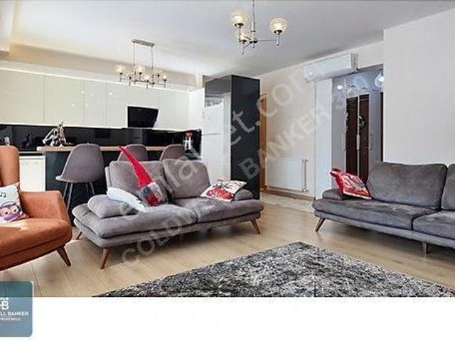 Vizyon 35 Sitesinde Havuzlu Ebeveyn Banyolu Satılık 3+1 Daire