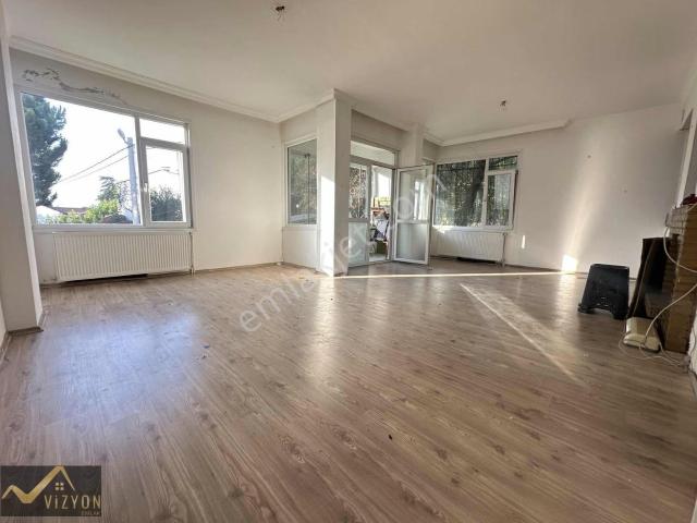 Vizyon Emlak'tan Yelkenkaya Bölgesinde Kiralık 3+1 Arakat
