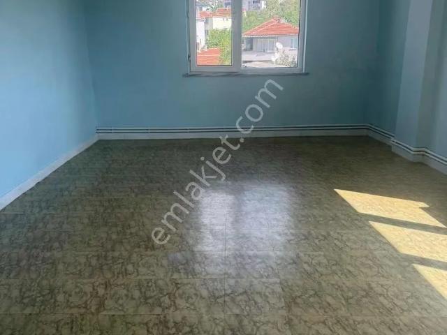 Vize Evren Mahallesinde Doğalgazlı Kiralık Daire
