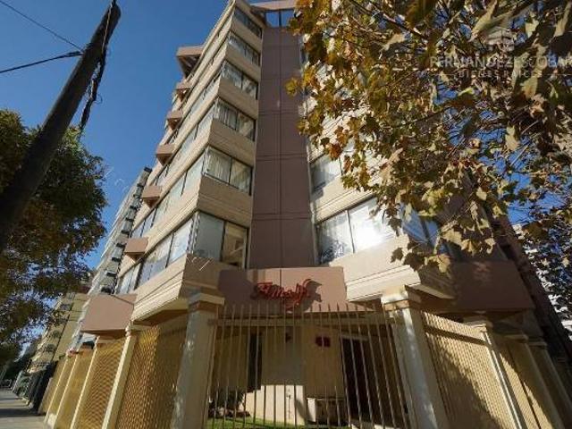 VIÑA ARRIENDO AÑO CORRIDO DEPTO 2D 1B EDIFICIO AMALFI