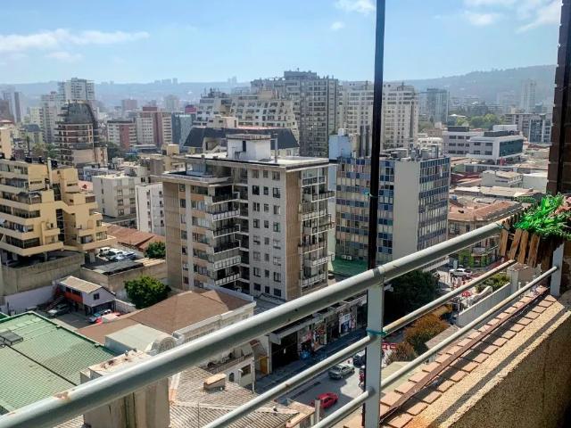 viña del mar cercano al metro miramar, con piscina