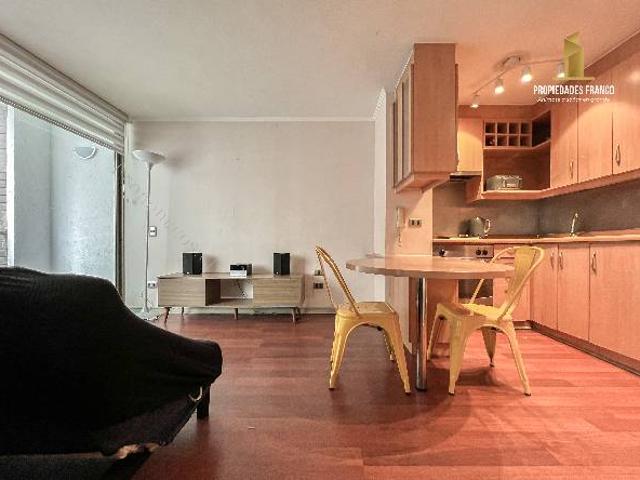 VIÑA DEL MAR. VON SCHROEDERS. ARRIENDO DPTO 1D 1B REMODELADO