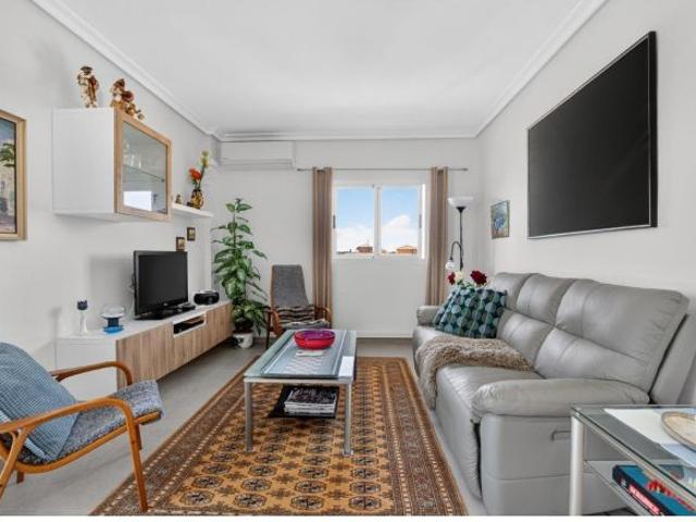 Viña Mar VII – Apartamento en cuarta planta con vistas frontales al mar, piscina comunitaria y garaj
