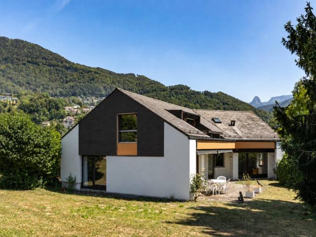 Vom Architekt entworfene Villa mit zeitlosem Charakter