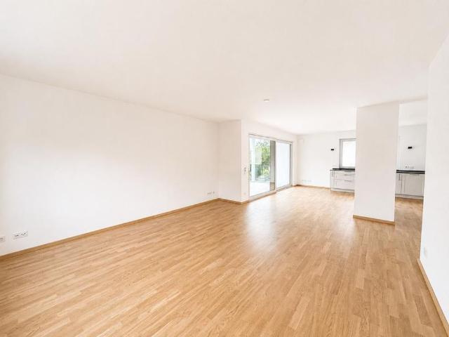 VON POLL OBERURSEL: Erstbezug Moderne Vier Zimmer Wohnung mit Terrasse in Bestlage