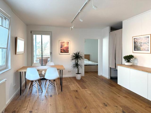 Von Privat – Moderne 2 Zimmer Wohnung mit Balkon in Uni Nähe