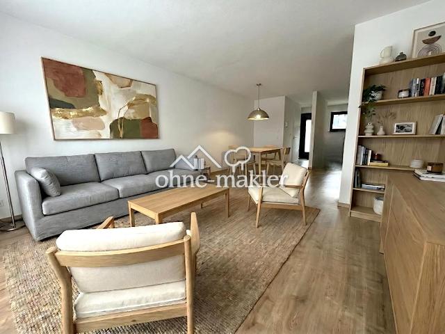 VON PRIVAT: Modernes Reihenmittelhaus mit Dachterrasse und Garten in ruhiger Lage von Kaufbeuren