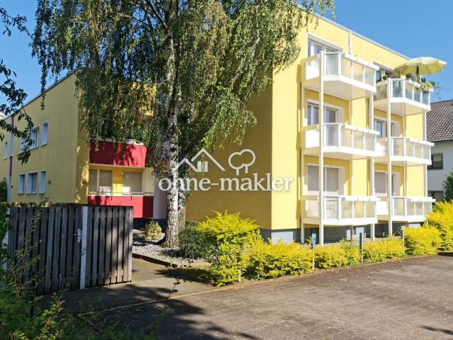 Von Privat, ohne Makler Provision ! 3 Zimmer, Küche, Die, Bad und 2 Balkone