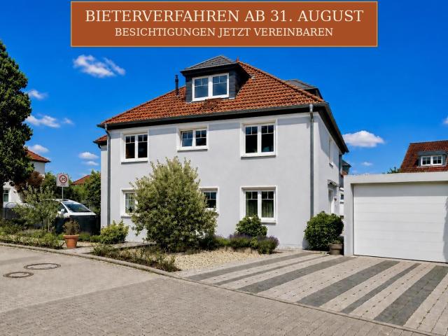 VON PRIVAT: 207 m² Stadtvilla mit Wintergarten auf 328 m² Grundstück – provisionsfrei