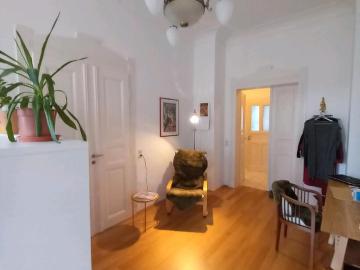 Von Privat, bezugsfreie Gründerzeitwohnung in der Südvorstadt