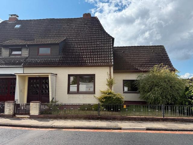 von privat charmante DHH mit großem Garten in Bremen Hemelingen