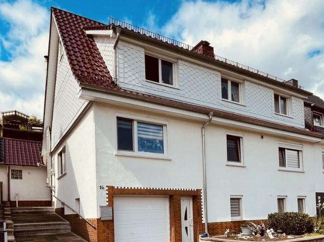 Von Privat Ein Zweifamilienhaus Doppelhaushäfte in Herfa