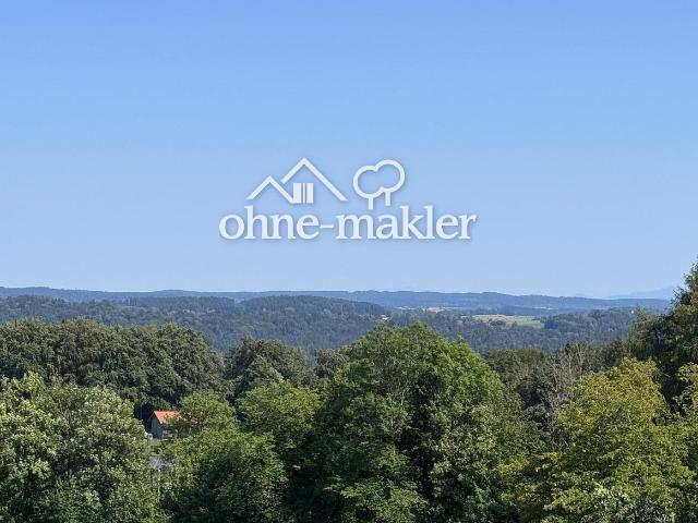 Von privat Einfamilienhaus mit Einliegerwohnung auf großzügigem Grundstück renovierungsbedürftig