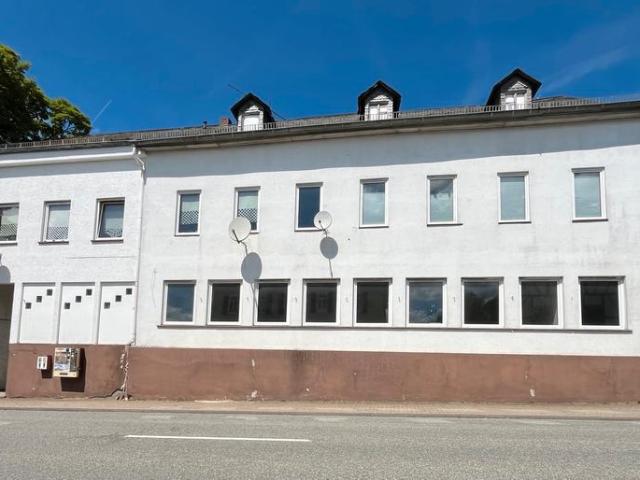Von Privat für Kapitalanleger u. Selbstnutzer! MFH, 5 WEH+Gewerbe
