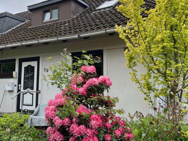 Von Privat: Familienfreundliches Reihenhaus in Flensburg Mürwik