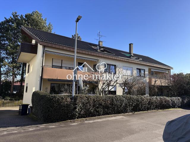 Von privat Gepflegte, renovierte 3 Zimmer Wohnung mit Balkon in Tamm