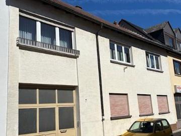 Von privat Großzügiges 2 Familienhaus in Mannheim 234 m² Wfl