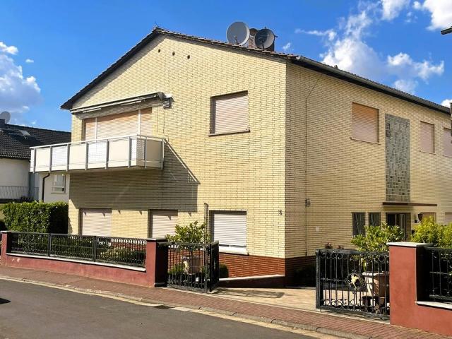 VON PRIVAT Großzügiges Ein | Zweifamilienhaus 10 Zimmer 275 m²