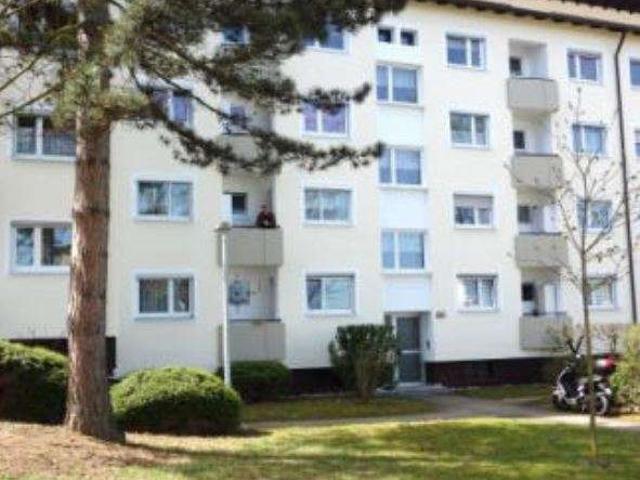 Von Privat in Stuttgart: 3 Zimmer ETW mit Keller, Speicher und Garage