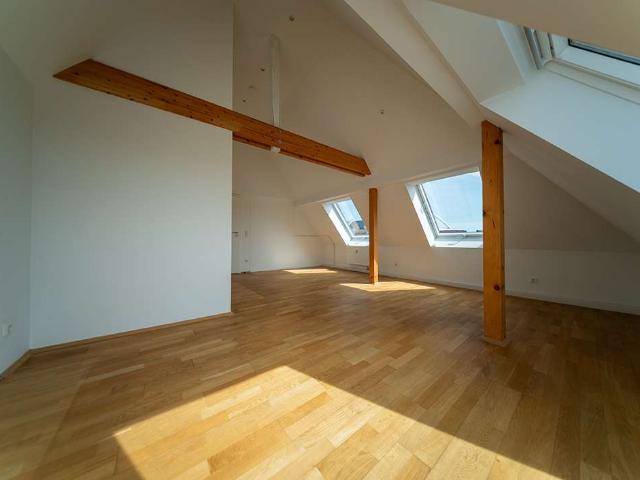 Von Privat: Lichtdurchfluteter Wohntraum in Köln Deutz Moderne Maisonette mit Domblick
