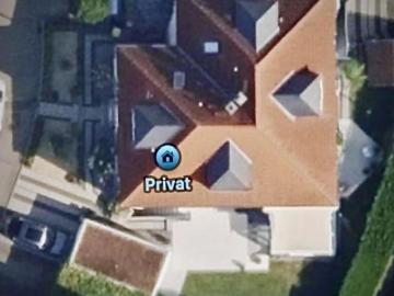 VON PRIVAT: Stadtvilla mit Wintergarten in begehrter Familienlage