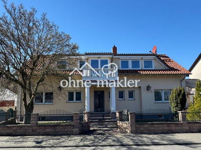 von privat Traumvilla mit Park, wohnen mit Stil, auch als Mehrgenerationenhaus, 02 Wohnungen
