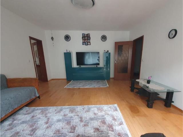 Von Privat | 2,5 Zi. ETW Wiesbaden Biebrich | TG | 4,3 % Rendite