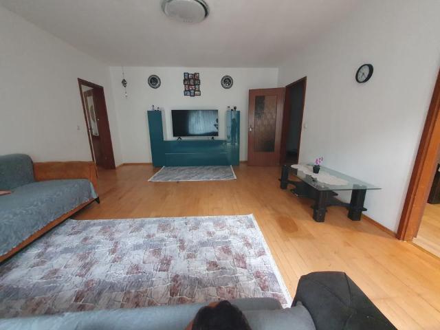 Von Privat: 2 Zimmer Eigentumswohnung mit Balkon & TG Stellplatz