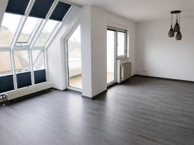 VON PRIVAT* 3 Zi. Maisonettewohnung zentral und doch ruhig
