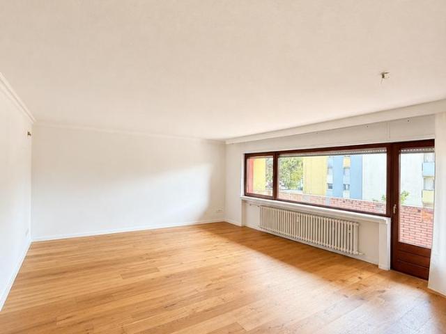 Von PRIVAT 4ZKB Wohnung inkl. Garage in Trier Olewig Hill